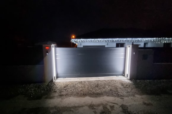 Fourniture et installation d'un portail aluminium et d'une clôture aluminium CEBEL à SAINT ETIENNE DE SAINT GEOIRS